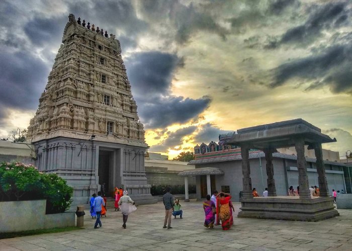 Kamakshi_Amman_Temple-3